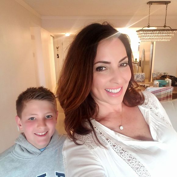 Meet your Posher, Yona - Picture 1 of 1